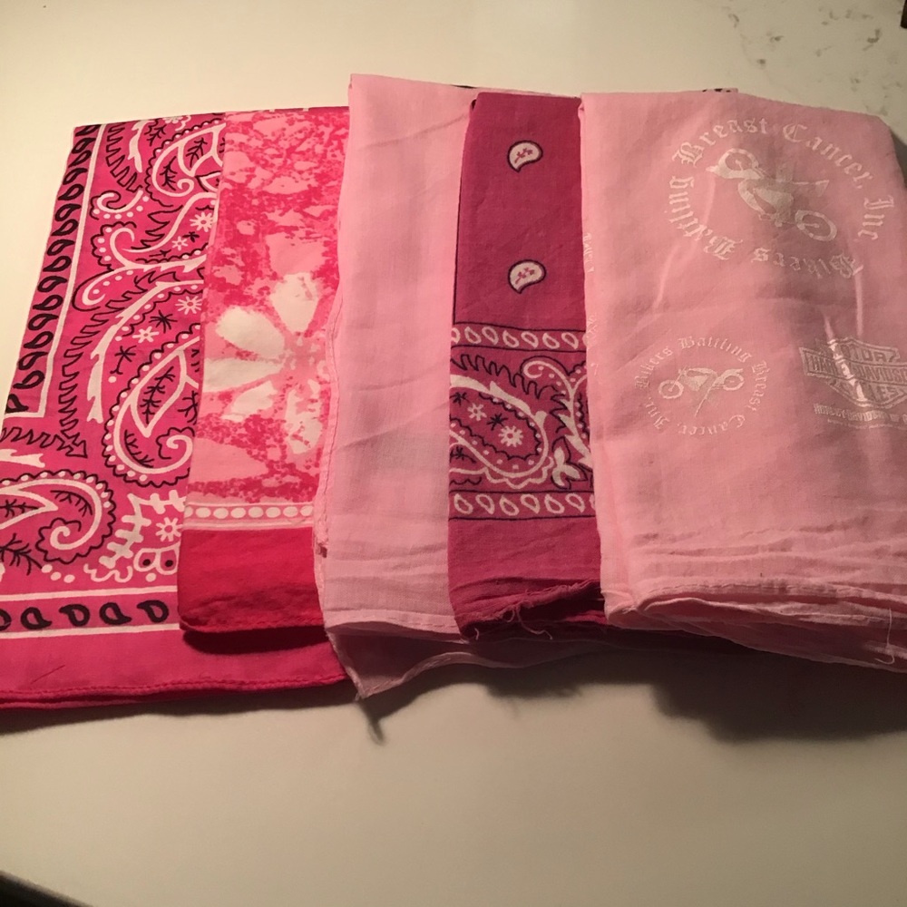 Bandanas group of 5
